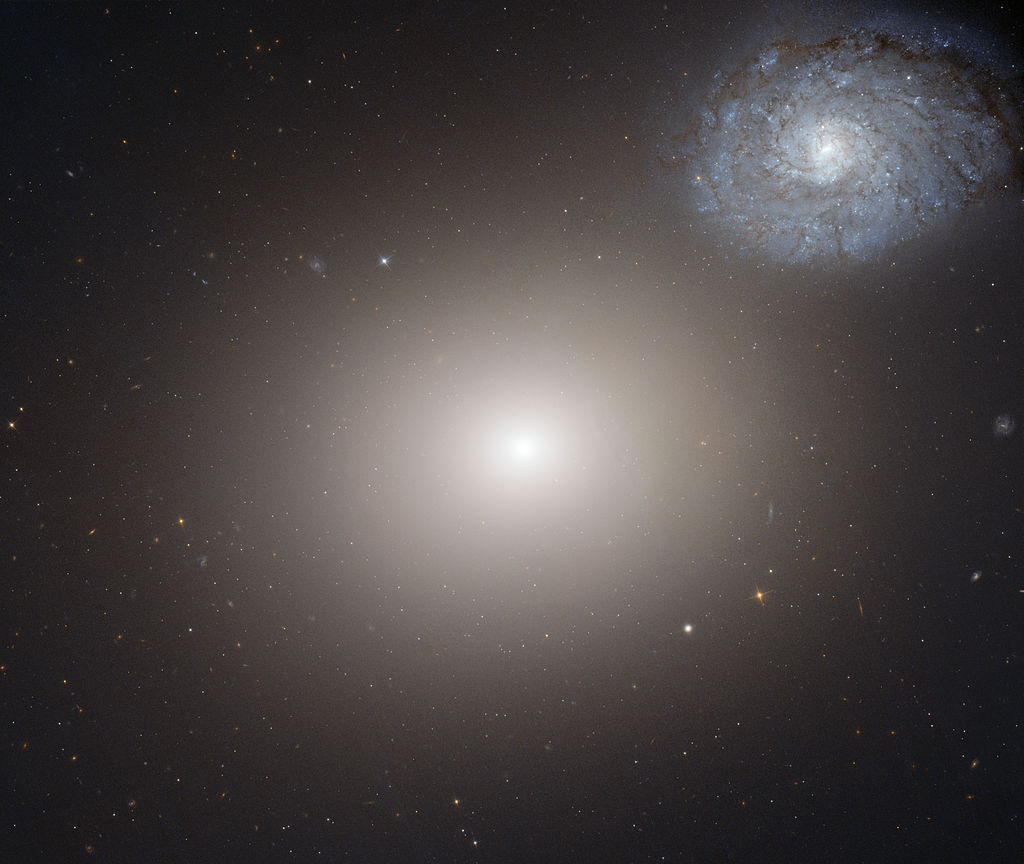 NGC 4647 i M60. Źródło: NASA/ESA