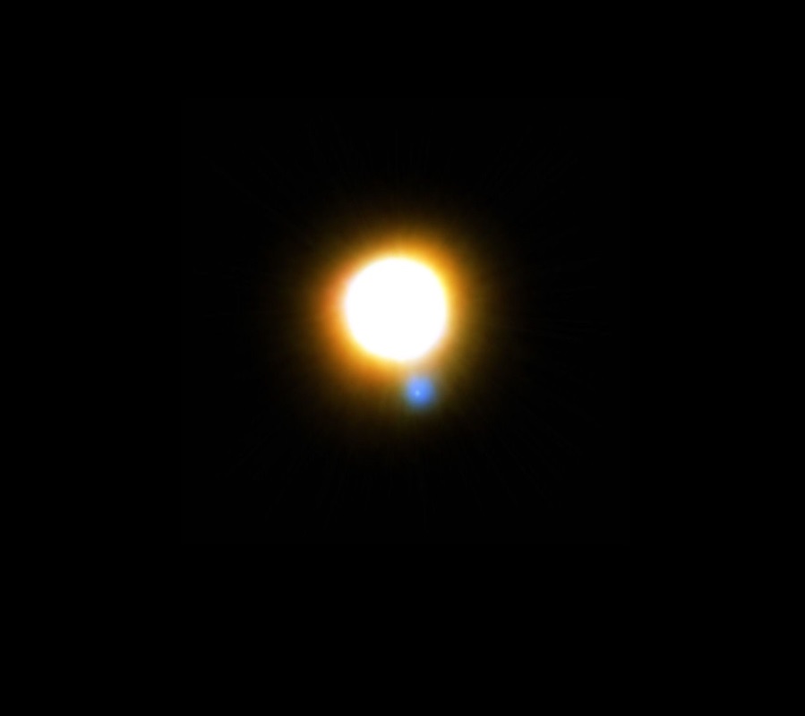 Na zdjęciu: To silnie powiększone ujęcie ukazuje znacznie mniejszego i bliskiego towarzysza Antaresa, gwiazdę Antares B. Źródło: Giuseppe Donatiello