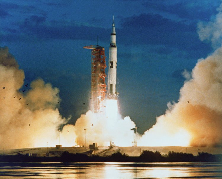 Start rakiety Saturn V