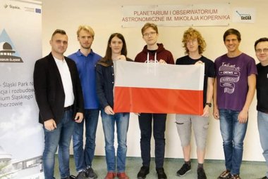 Polscy laureaci międzynarodowych e-zawodów z astronomii i astrofizyki