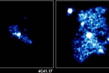 Obrazy z satelity Chandra pokazują dwie masywne galaktyki okryte rozległą chmurą wysoko-energetycznych cząstek, które dowodzą wybuchowej przeszłości tych obiektów. W obu galaktykach dżety, widoczne na falach radiowych oraz X, pozwalają śledzić ową aktywność w głąb, aż do centralnie położonej supermasywnej czarnej dziury. Dżety ogrzewają gaz znajdujący się na zewnątrz galaktyki w obszarach o szerokości setek tysięcy lat świetlnych. Źródło: 4C41.17: NASA/CXC/Columbia/C.Scharf et al.; 3C294: NASA/CXC/IoA/A.Fab