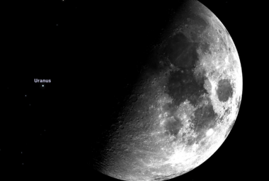 Na ilustracji: Księżyc i Uran w dniu 29 stycznia 2023 roku, tuż przed rozpoczęciem zakrycia. Źródło: https://stellarium-web.org/