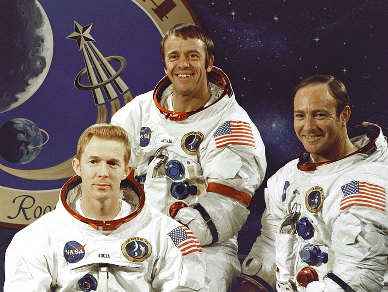 Fot. 14 – Załoga misji Apollo 14, Od lewej: Stuart Roosa, Alan Shepard i Edgar Mitchell