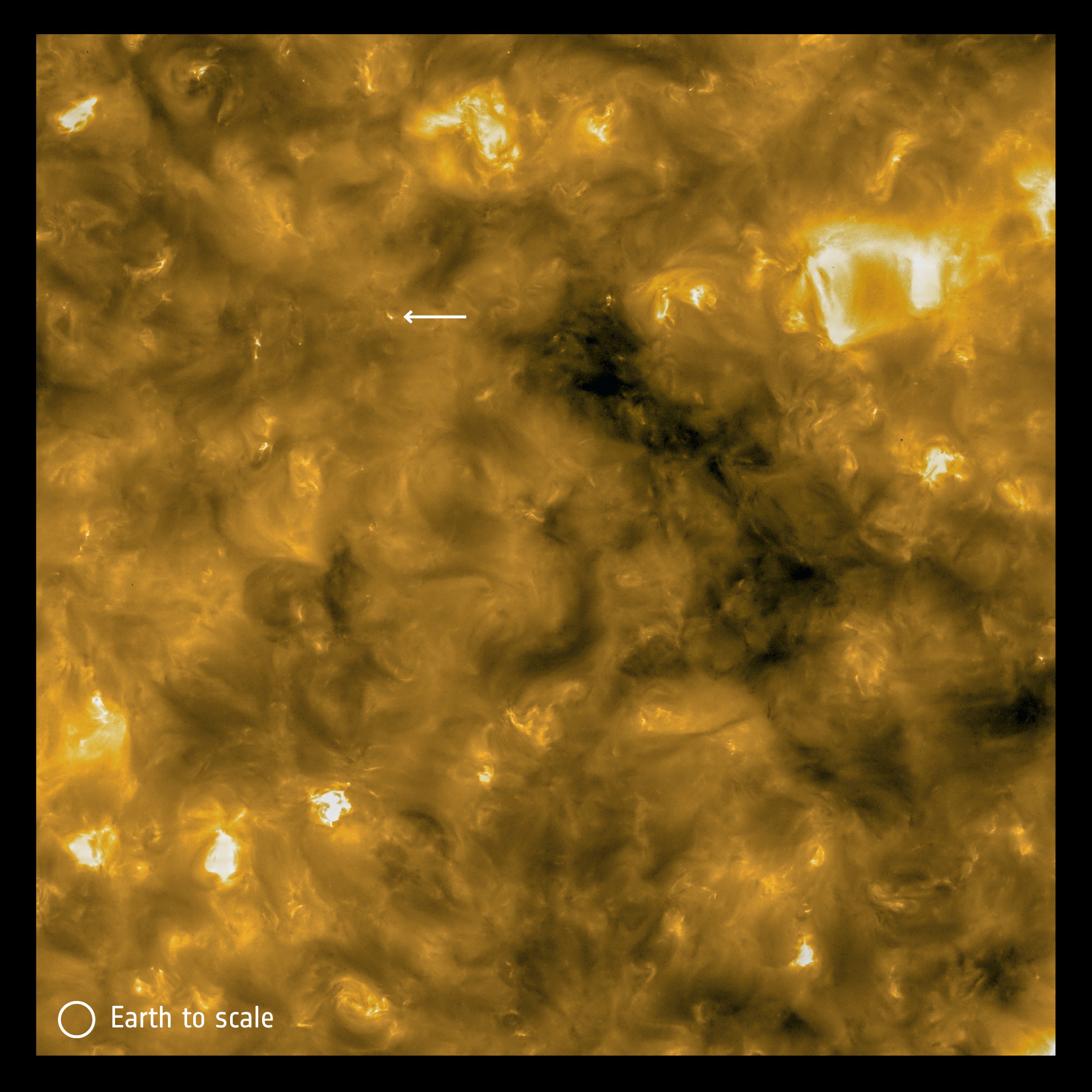 Fragment powierzchni Słońca z mini-rozbłyskiem słonecznym