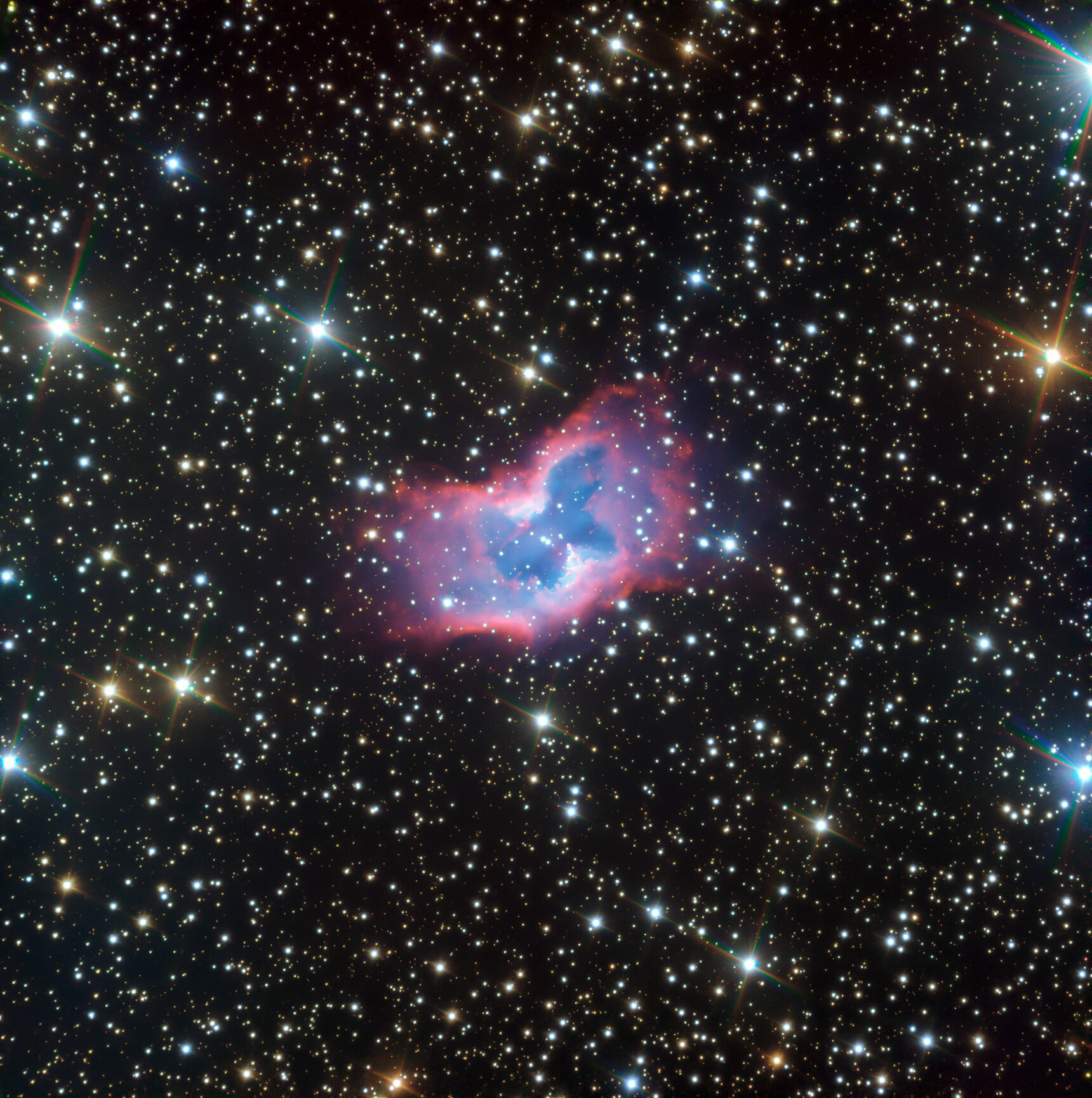 Mgławica planetarna NGC 2899 w kształcie motyla