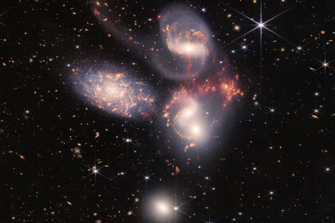 Jasne galaktyki wystawiają ciemną materię na próbę