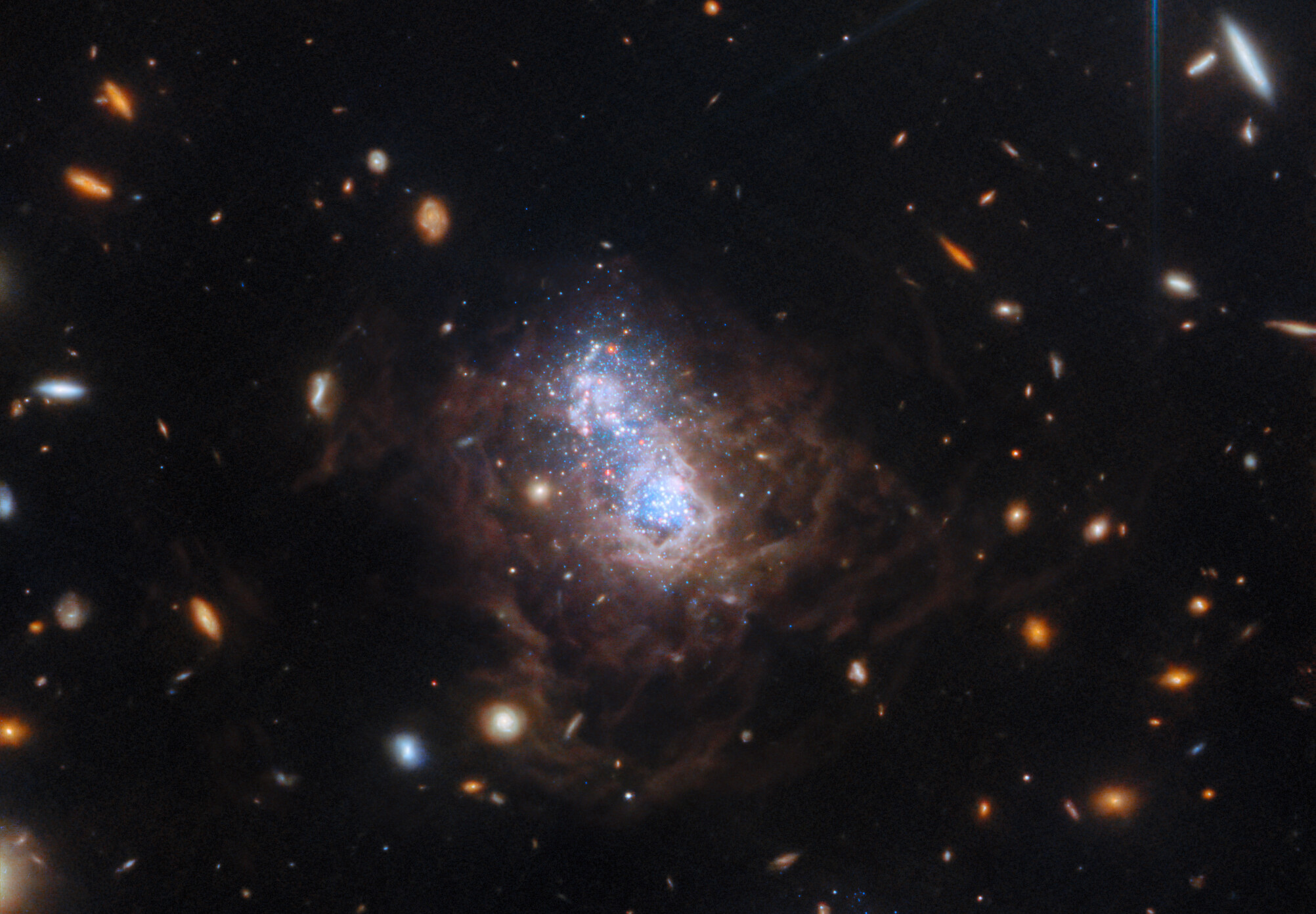 Galaktyka I Zwicky 18 w podczerwonym kadrze JWST
