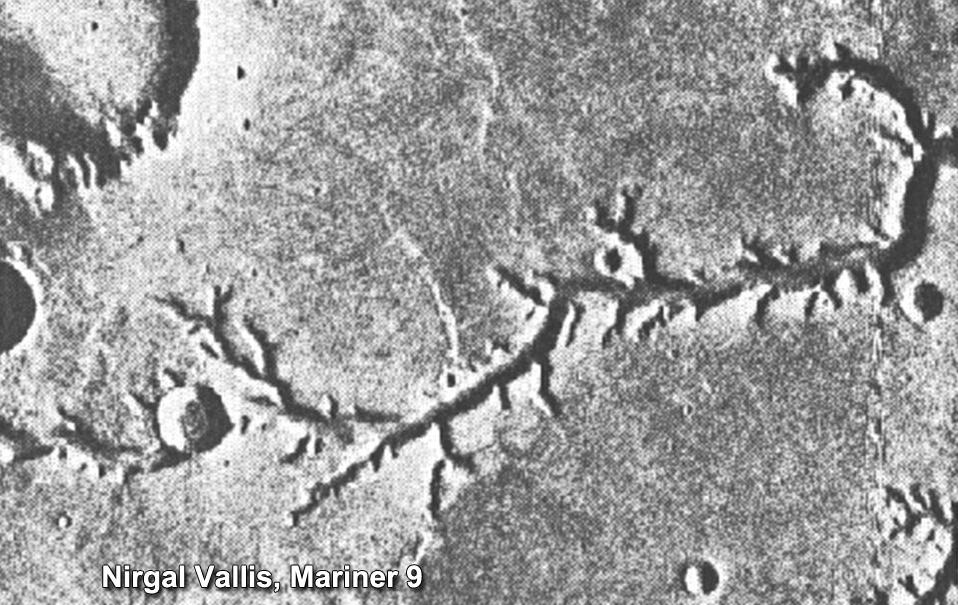 Powierzchnia Marsa w obserwacjach Marinera 9