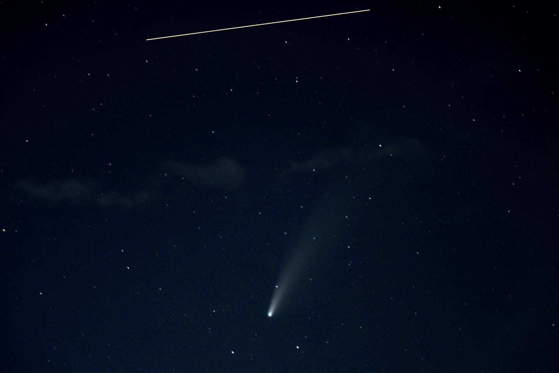 Kometa NEOWISE nad Waszyngtonem Źródło: NASA/Bill Ingalls