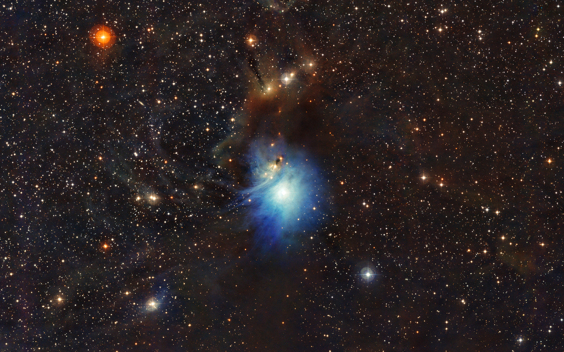 Zdjęcie mgławicy refleksyjnej IC 2631, którą oświetla rodząca się gwiazda HD 97300 (obiekt typu Herbig Ae/Be). Jest ona najmłodszą, najbardziej masywną i najjaśniejszą gwiazdą w tej okolicy (jasność V~9mag). Zdjęcie zostało wykonane 2.2 metrowym teleskopem MPG/ESO w La Silla (Chile).) Źródło ESO