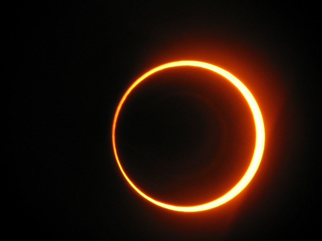 Obrączkowe zaćmienie Słońca, źródło: https://www.urania.edu.pl/wiadomosci/najstarszy-opis-zacmienia-slonca-3755.html.