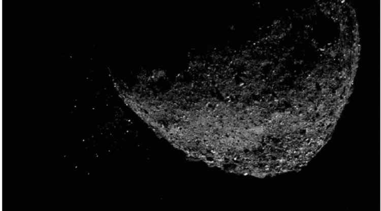 Widok asteroidy Bennu wyrzucającej cząstki z powierzchni - 6 stycznia 2019.