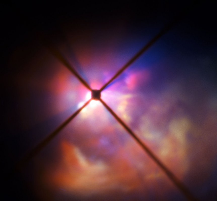 Gwiazda VY Canis Majoris widziana za pomocą instrumentu SPHERE na teleskopie VLT