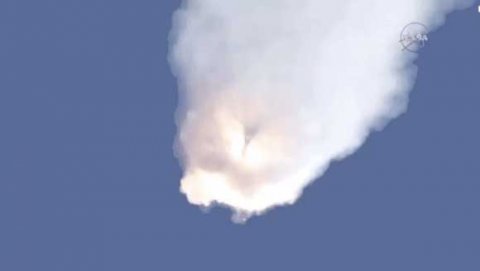 Eksplozja rakiety Falcon 9 dwie minuty po starcie. Źródło: NASA (obraz z transmisji)