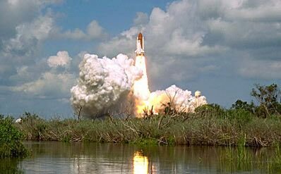 Start statku kosmicznego Galileo na pokładzie wahadłowca Atlantis, 18 październik 1989, Centum Kosmiczne Kennedy'ego, Floryda. Źródło: NASA 
