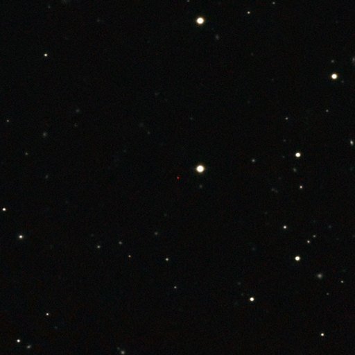 Najdalszy znany kwazar - ULAS J1120+0641. Kwazar to czerwona kropka w pobliżu centrum obrazka. Obraz to kompozycja zdjęć z Liverpool Telescope i United Kingdom Infrared Telescope. Kwazar leży w konstelacji Lwa, kilka stopni od galaktyki Messier 66. Źródło: Liverpool Telescope / United Kingdom Infrared Telescope