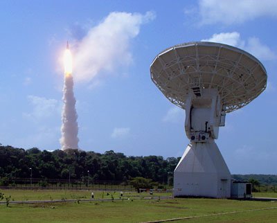 Start rakiety Ariane 5, 14 maja 2009, Gujana Francuska. Źródło: NASA