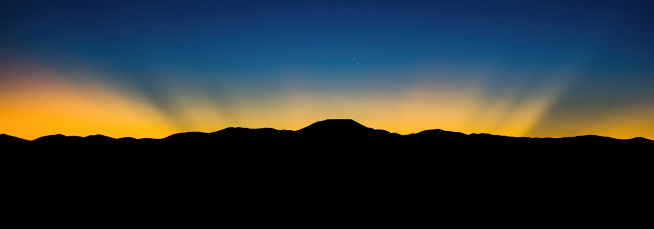 Wschód Słońca nad Cerro Armazones