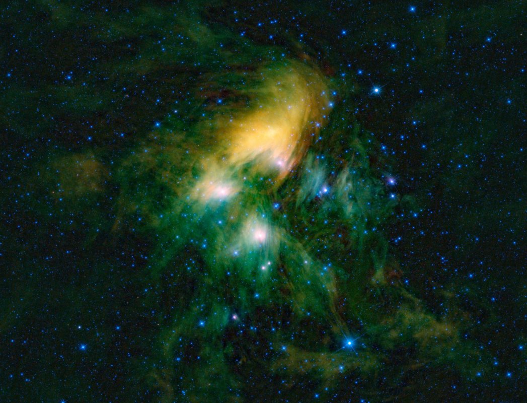 Obraz gromady Plejady uzyskany dzięki danym z sondy WISE.