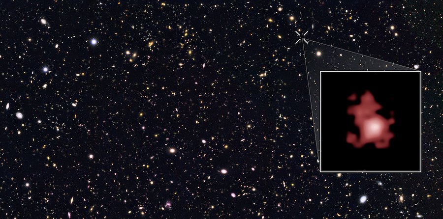 Położenie galaktyki GN-z11, której zbliżenie pokazano na powiększonym obrazie.