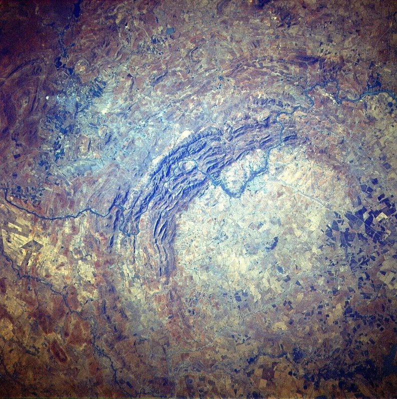Pozostałość krateru Vredefort widziana z promu kosmicznego.