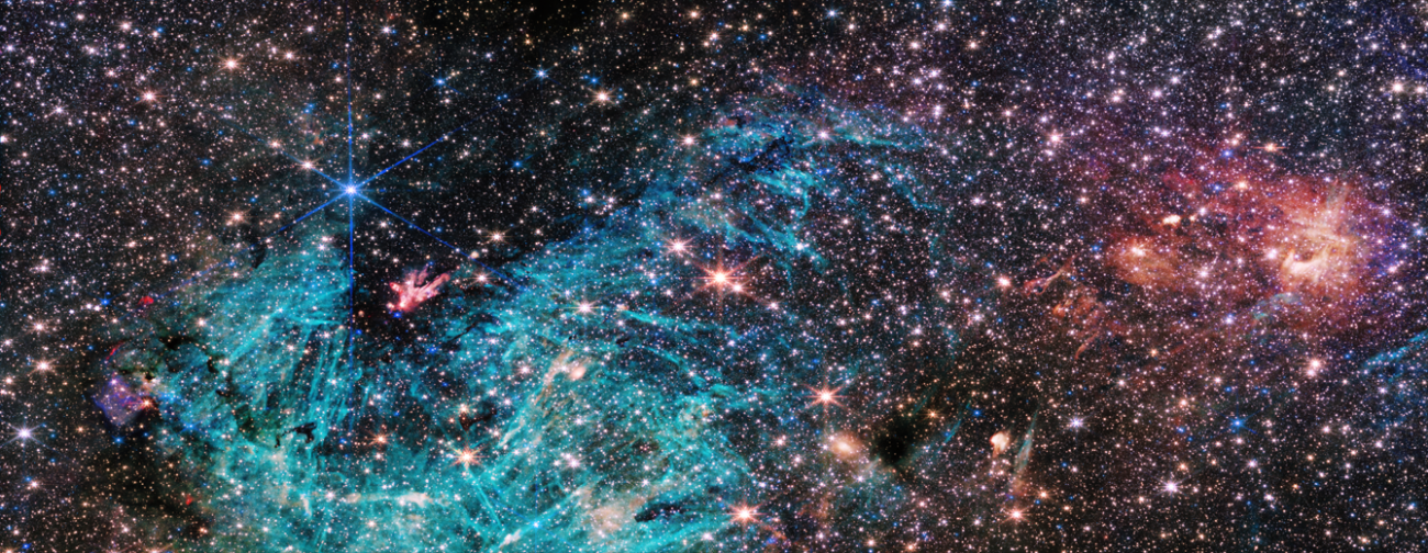 Pełny obraz części gęstego centrum Drogi Mlecznej o szerokości 50 lat świetlnych.