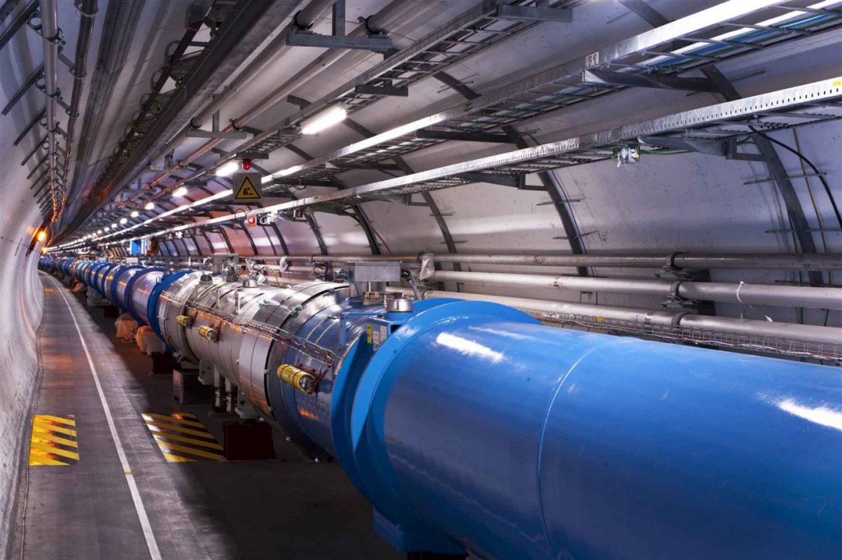 LHC (Large Hadron Collider) – Wielki Zderzacz Hadronów w CERN. Źródło: CERN