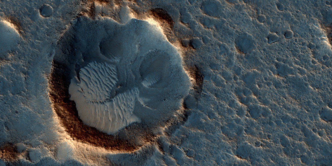Równina Acidalia Planitia na Masie