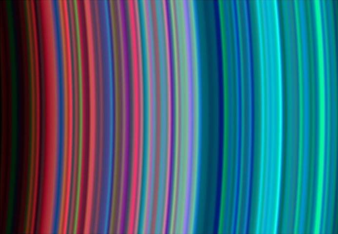 Pierścienie Saturna sfotografowane przez sondę Cassini