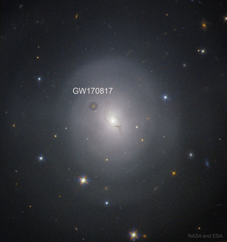 NGC 4993, galaktyka, z której pochodzi fala grawitacyjna GW170817 użyta do pomiaru wieku Wszechświata. Źródło: NASA oraz ESA