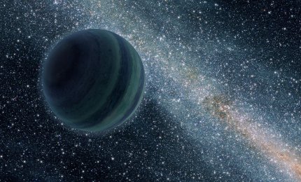 Wizja artystyczna planety swobodnej wielkości Jowisza