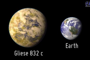Gliese 832 - planeta określana jako super-Ziemia, krążąca wokół czerwonego karła. 