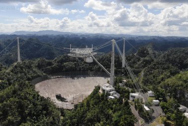 Radioteleskop Arecibo – uszkodzenia z sierpnia 2020 roku.