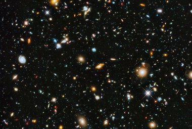 June 3, 2014 RELEASE 14-151 Hubble Team Unveils Most Colorful View of Universe Captured by Space Telescope 