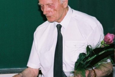 Prof. Antoni Opolski podczas wykładu wygłaszanego w trakcie uroczystości z okazji swoich 90 urodzin. Wrocław 2003.