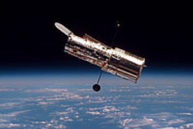 Kosmiczny Teleskop Hubble'a na orbicie 