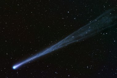 Astronom amator Waldemar Skorupa wykonał to zdjęcie komety  ISON w Kahler Asten, Niemcy (spaceweather.com)
