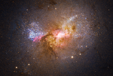 Gwiazdotwórcza galaktyka karłowata Henize 2-10.