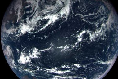 Zdjęcie Ziemi wykonane przez sondę OSIRIS-REx