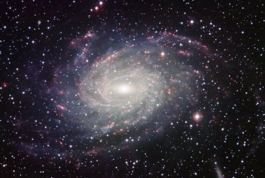 Galaktyka spiralna NGC 6744.