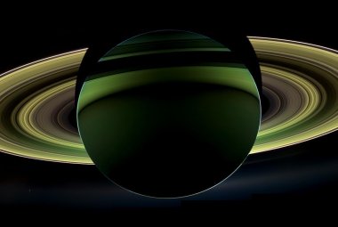 Zdjęcie Saturna wykonane przez misję Cassini