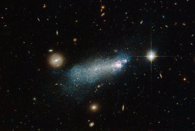 Niebieska kompaktywa galaktyka karłowata PGC 51017