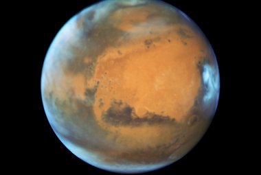 Mars na zdjęciu z Kosmicznego Teleskopu Hubble'a