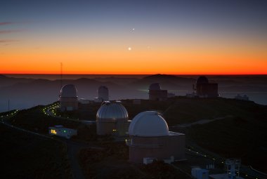 Taniec trzech planet nad Obserwatorium La Silla