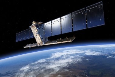 Satelita Sentinel-1A na orbicie okołoziemskiej (wizja artystyczna)
